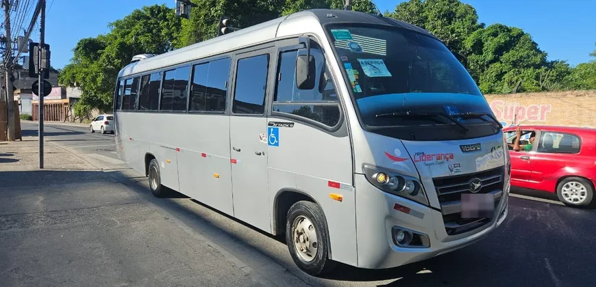 Micro-ônibus de 32 lugares, micro-ônibus da Bonifácio Transportes