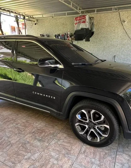 Jeep Commander da frota Bonifácio Transportes