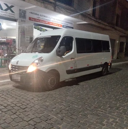 Van Renault Master da Bonifácio Transportes